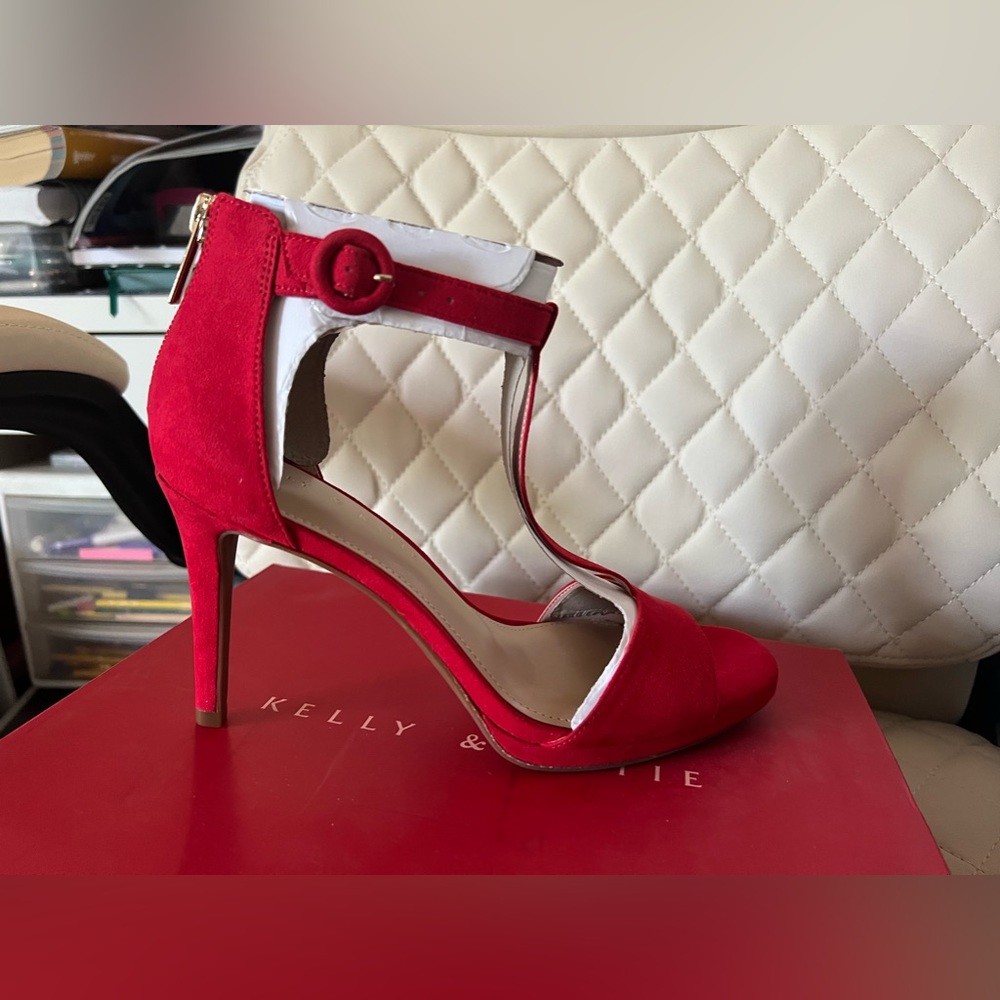 KK Conradd Platform Sandal heels